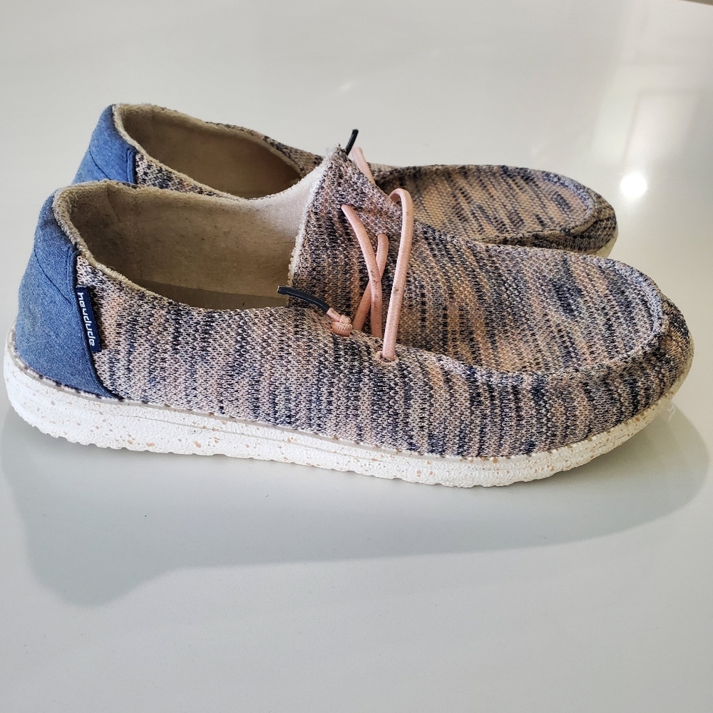 Women's Hey Dude Wendy Size 7